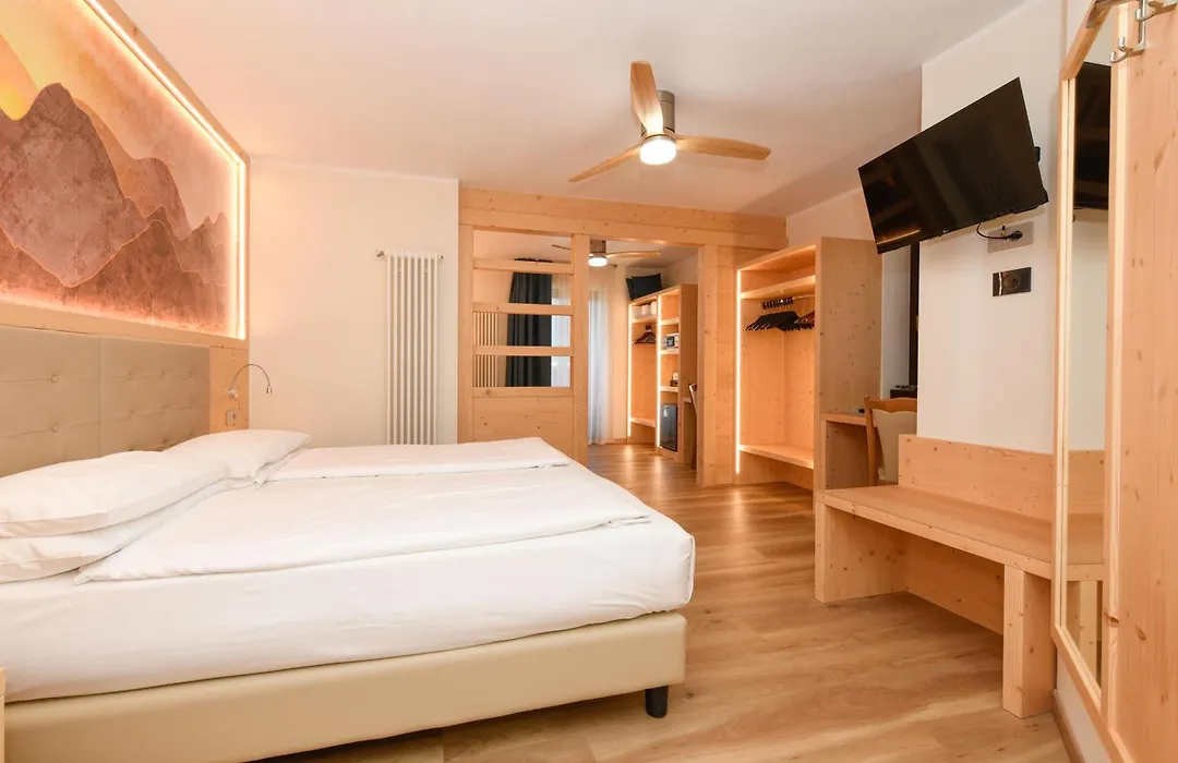 Hotel Denny-1